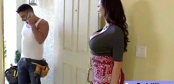  Hard Intercorse Action With Big Tits Slut Mommy (ariella ferrera) clip-02